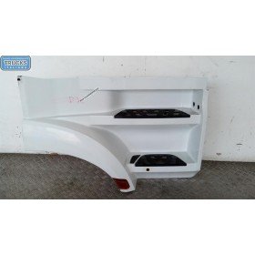 RIGHT FRONT MUDGUARD...