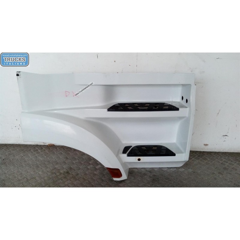 MERCEDES-BENZ truck RIGHT FRONT MUDGUARD  MERCEDES-BENZ truck Actros euro 6 2014>2021 used