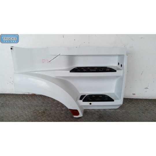 RIGHT FRONT MUDGUARD  MERCEDES-BENZ truck Actros euro 6 2014>2021 used