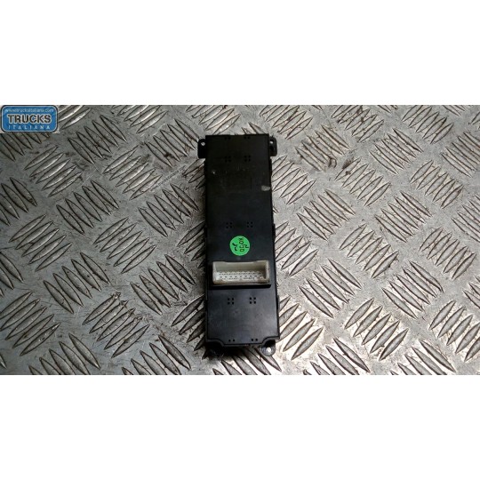 INTERRUTTORI E PULSANTI ALZAVETRI HYUNDAI i10 2013>2016 usato