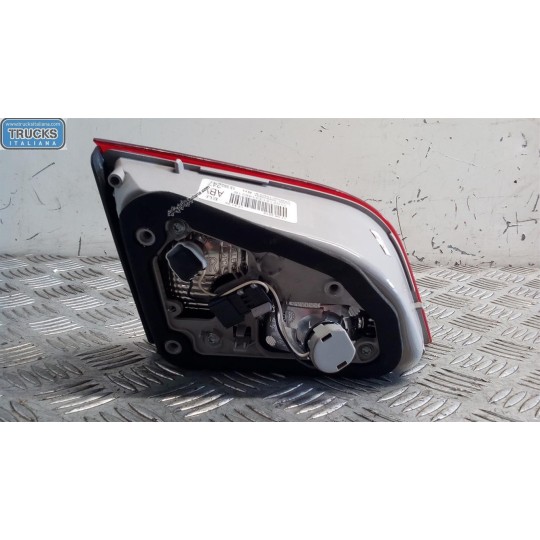 FARO POSTERIORE INTERNO DESTRO OPEL Astra J 2012>2015 usato