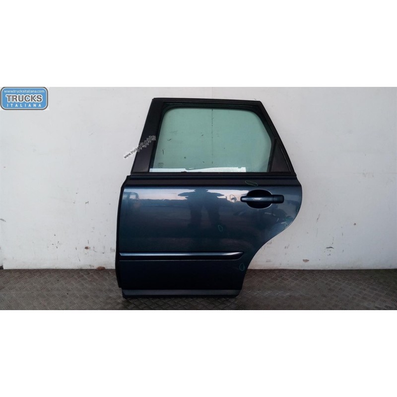 VOLVO PORTA POSTERIORE SINISTRA VOLVO V50 usato