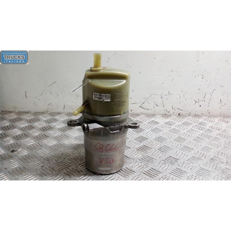 VOLVO STEERING PUMP VOLVO V50 used