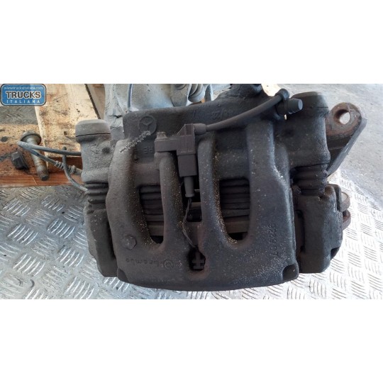 PINZA ANTERIORE DESTRA VOLKSWAGEN van Crafter 2006>2016 usato