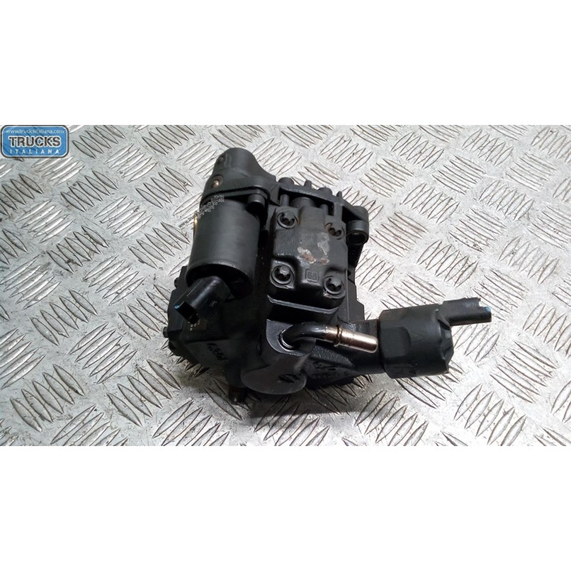 VOLVO POMPA INIEZIONE VOLVO V50 usato