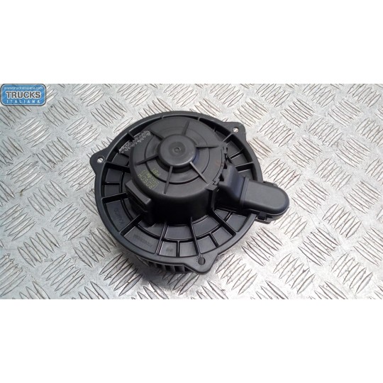 MOTORINO VENTILAZIONE INTERNA HYUNDAI i20 2008>2012 usato