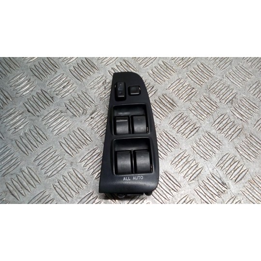 INTERRUTTORI E PULSANTI ALZAVETRI TOYOTA Avensis 2003>2006 usato