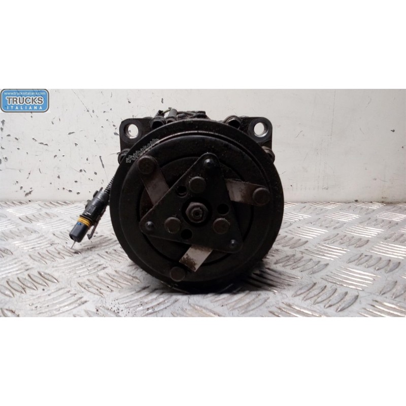 MAN COMPRESSORE ARIA CONDIZIONATA MAN TGL usato