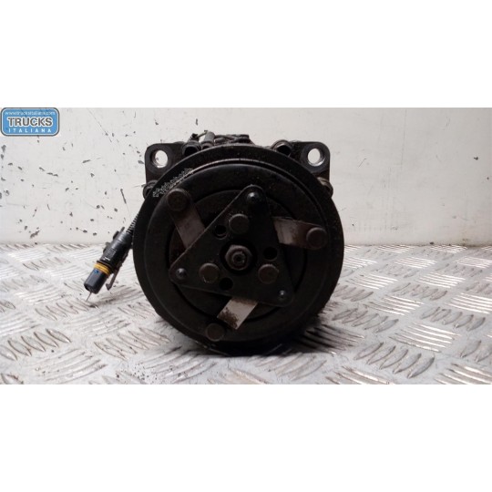 AIR CONDITIONER COMPRESSOR MAN TGL used