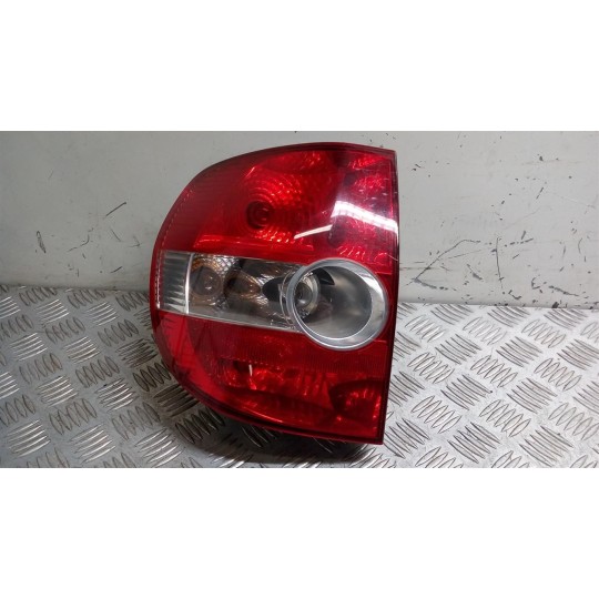 FARO POSTERIORE ESTERNO SINISTRO VOLKSWAGEN Fox 2005>2011 usato