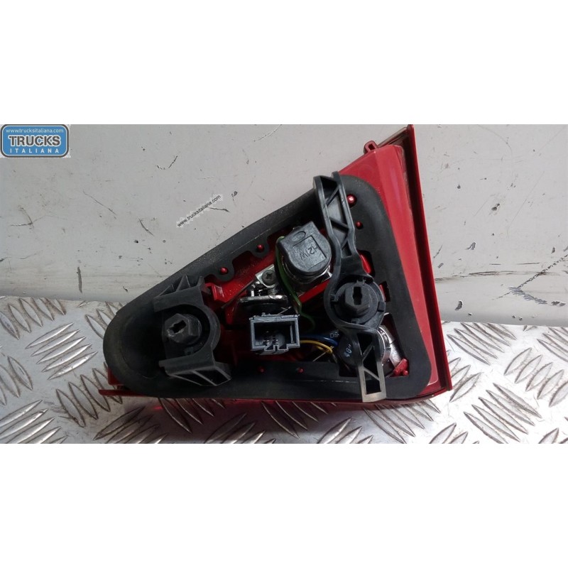 AUDI FARO POST INTERNO LED SINISTRO AUDI A5 Sportback 2009>2011 usato