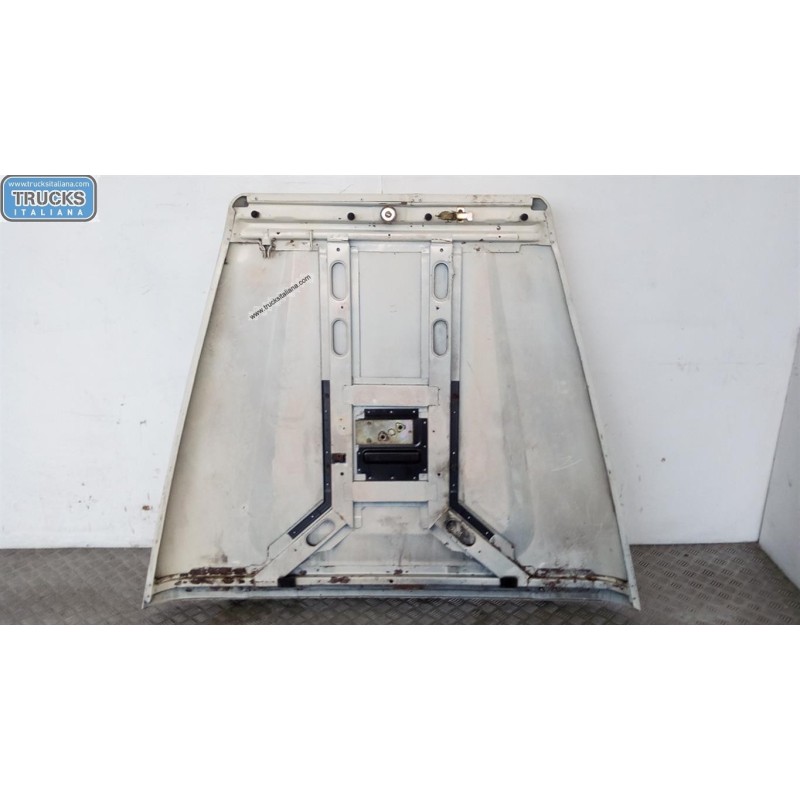 LAND ROVER COFANO ANTERIORE LAND ROVER Defender 1983>1989   usato