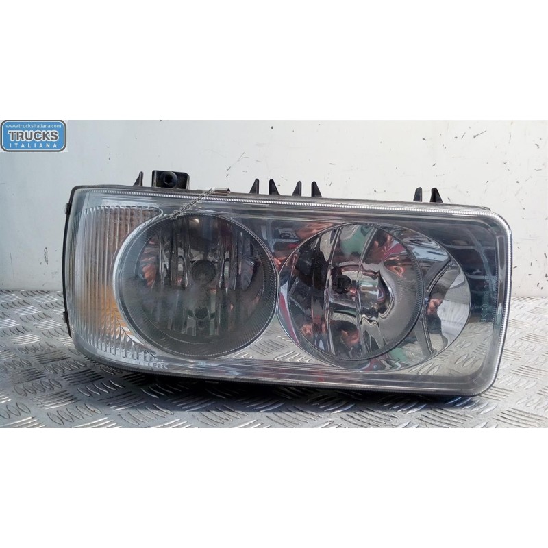 DAF RIGHT HEADLIGHT DAF XF95 used