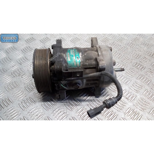 AIR CONDITIONER COMPRESSOR DAF LF used