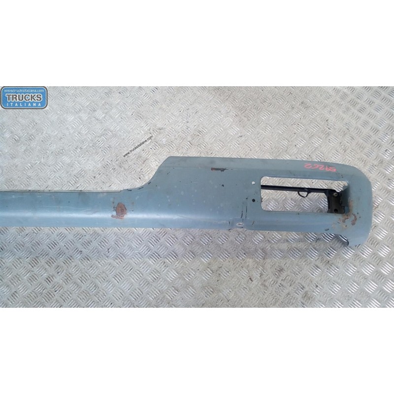 DAF PARAURTI ANTERIORE DAF LF usato