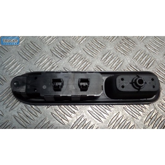 VARIOUS SWITCHES AND BUTTONS A
 PEUGEOT 407 2004>2012 used