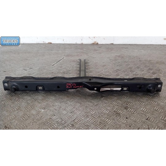 RIVESTIMENTO SUPERIORE ANTERIORE SUZUKI Swift 2005>2009 usato