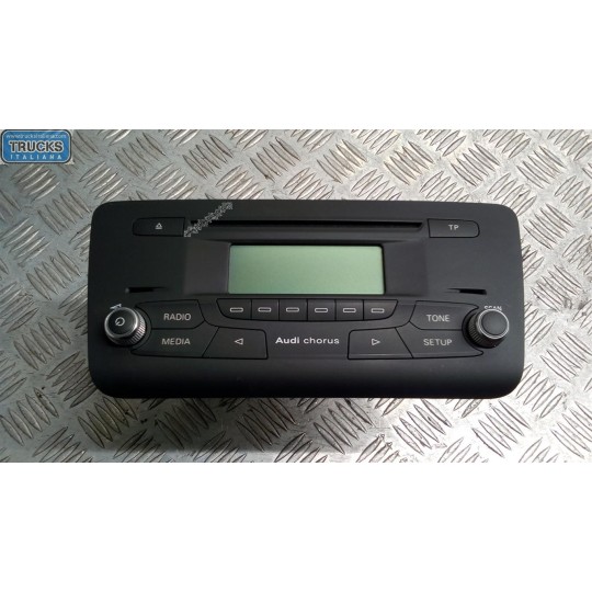 AUTORADIO AUDI A1 2010> usato