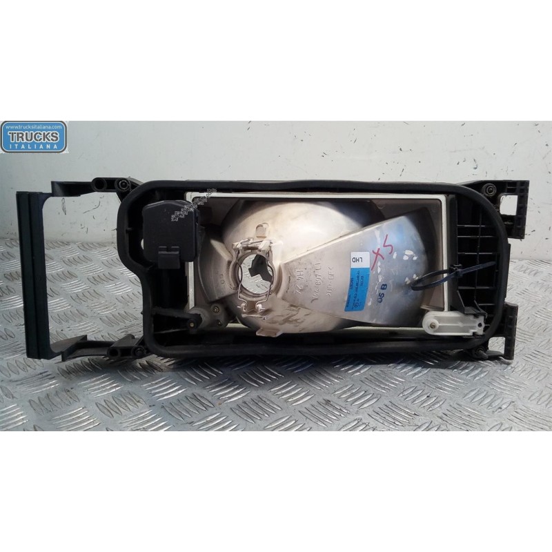 SCANIA FARO ANTERIORE SINISTRO SCANIA 124 usato