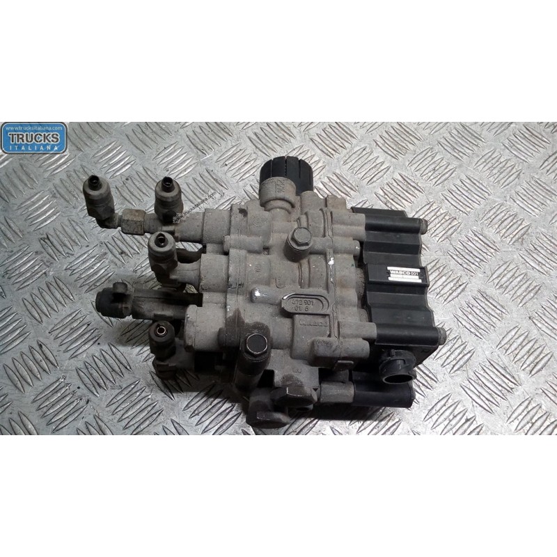 SCANIA VARIE FRENI 2 SCANIA 124 usato