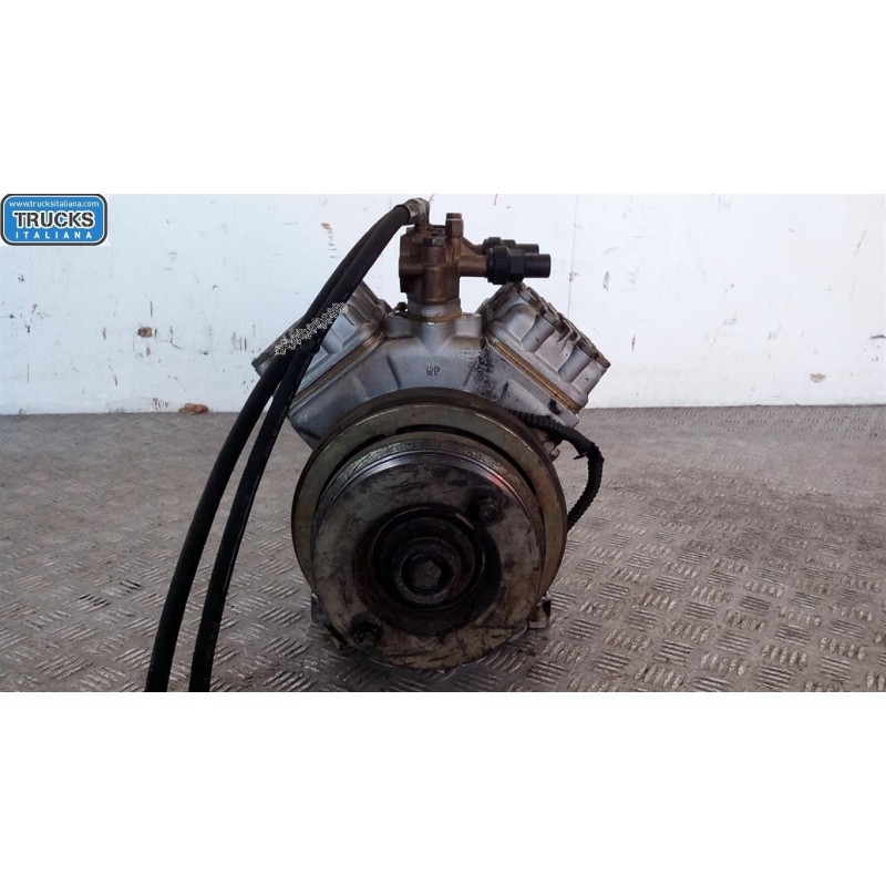 MERCEDES BUS COMPRESSORE ARIA CONDIZIONATA MERCEDES BUS O405 BUS usato