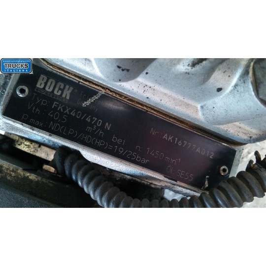 COMPRESSORE ARIA CONDIZIONATA MERCEDES BUS O405 BUS usato