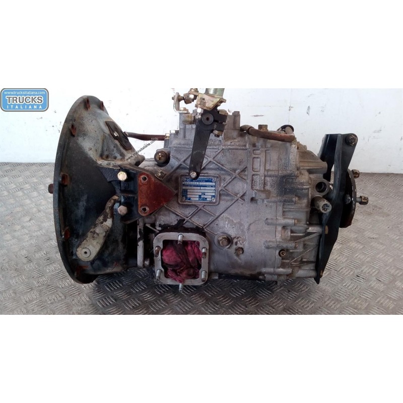 NISSAN truck CAMBIO NISSAN truck Atleon usato