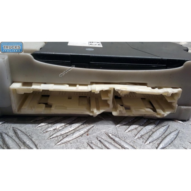 TOYOTA ENGINE UNIT TOYOTA Yaris 2011>2014 used