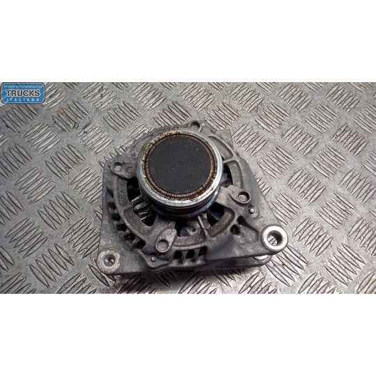 ALTERNATORE TOYOTA Yaris 2011>2014 usato