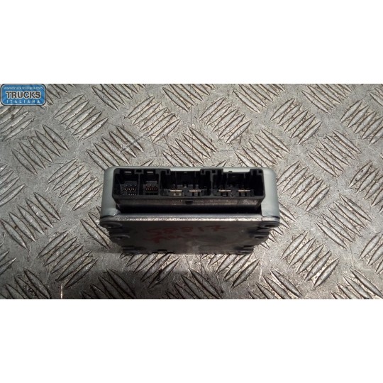 VARIOUS CONTROL UNITS  TOYOTA Yaris 2011>2014 used