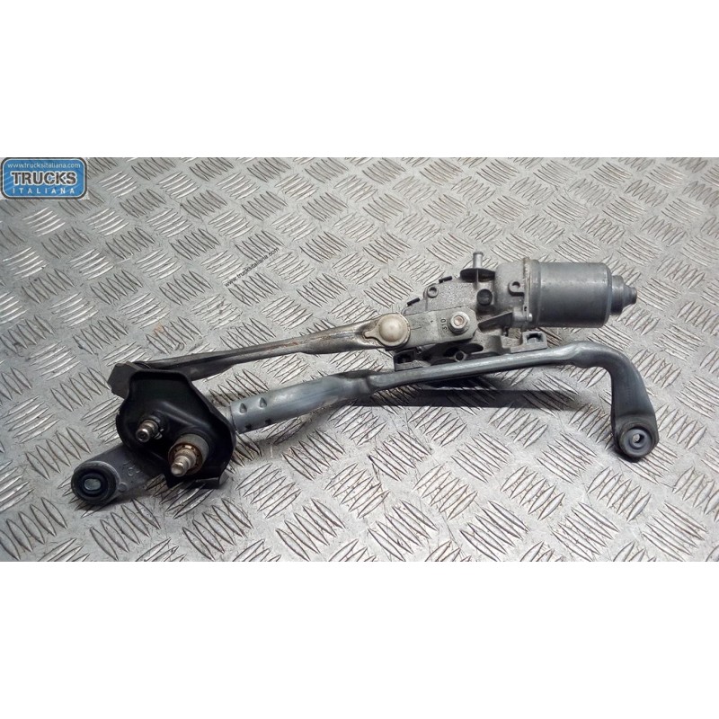 TOYOTA windshield wiper motor TOYOTA Yaris 2011>2014 used
