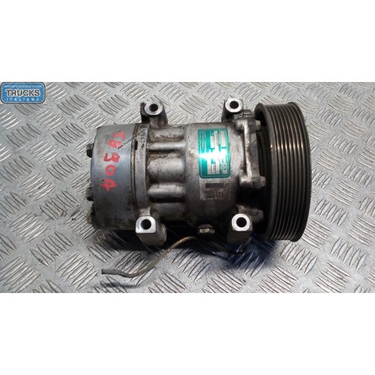 COMPRESSORE ARIA CONDIZIONATA RENAULT truck Premium 2005>2013 usato
