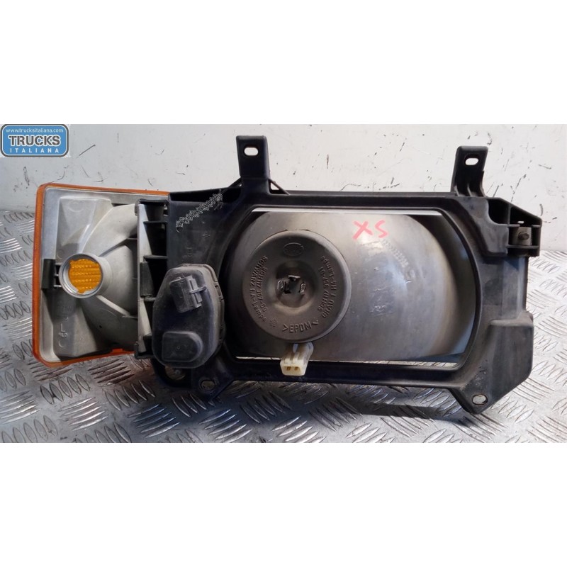 VOLKSWAGEN van FARO ANTERIORE SINISTRO VOLKSWAGEN van Trasporter T4 1996>2003 usato