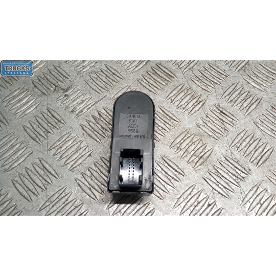 VARIOUS SWITCHES AND BUTTONS A
 ALFA ROMEO Mito 2013> used