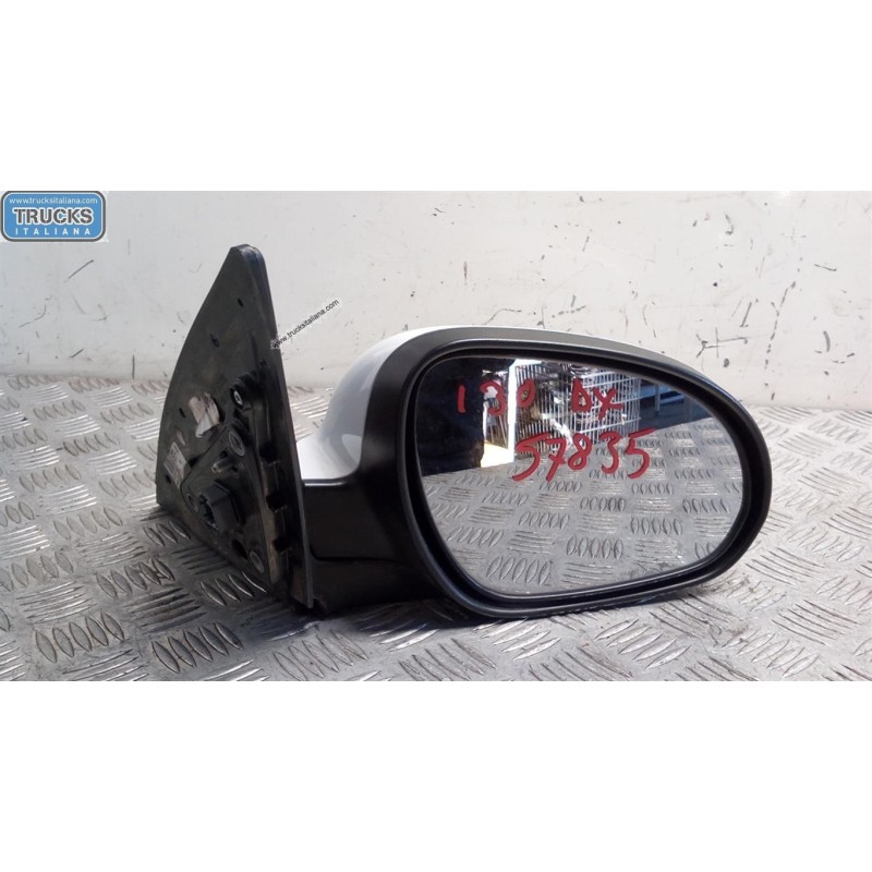 HYUNDAI RETROVISORE ELETTRICO DESTRO HYUNDAI i30 2007>2010 usato