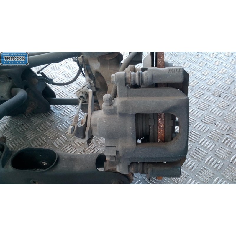 FIAT PINZA POSTERIORE DESTRA FIAT Freemont 2011> usato