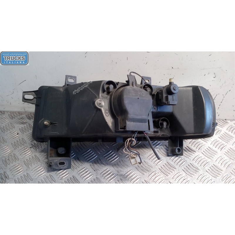 RENAULT van RIGHT HEADLIGHT RENAULT van Mascott used