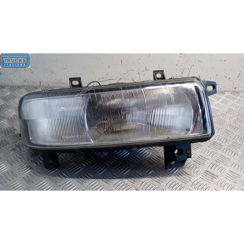 RENAULT van RIGHT HEADLIGHT RENAULT van Mascott used
