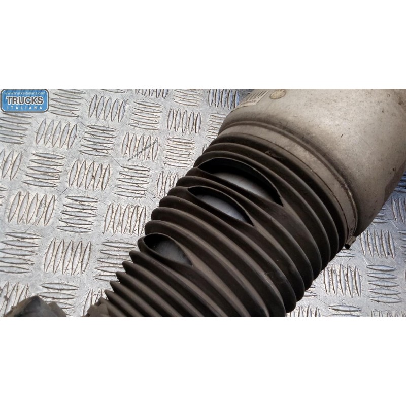 VOLKSWAGEN AMMORTIZZATORE ANTERIORE SINISTRO VOLKSWAGEN Touareg 2002>2007 usato