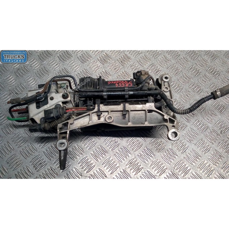 VOLKSWAGEN SUSPENSIONS LEVELLING PUMP  VOLKSWAGEN Touareg 2002>2007 used