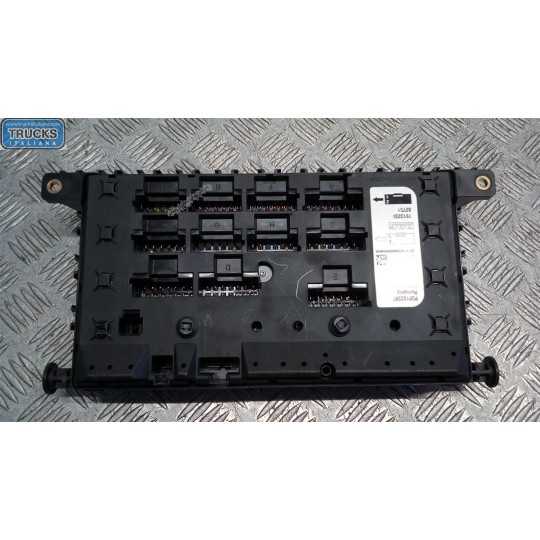 SCATOLA FUSIBILI DAF XF106 usato