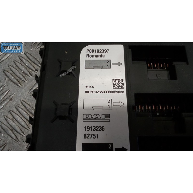DAF SCATOLA FUSIBILI DAF XF106 usato