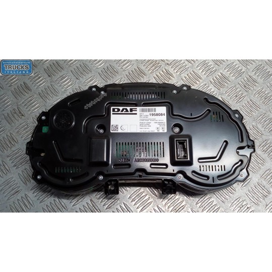 QUADRO STRUMENTI DAF XF106 usato