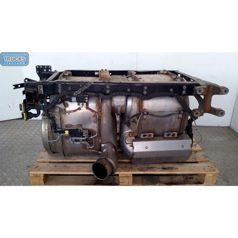 DAF MARMITTA DAF XF106 usato