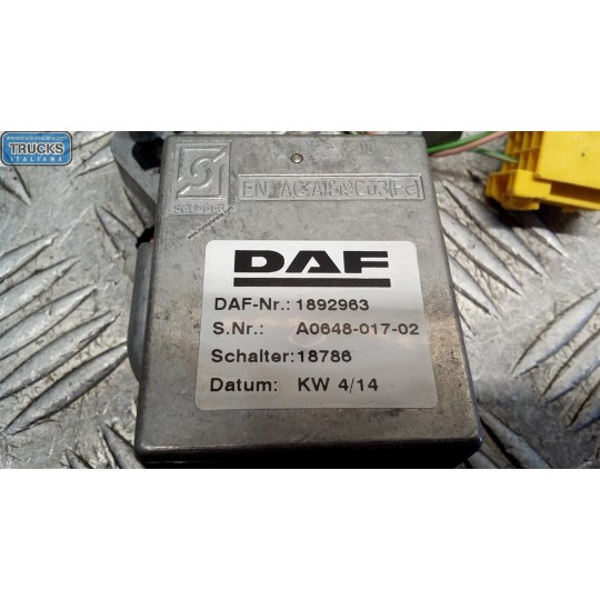 INTERRUTTORI E PULSANTI DEVIO DAF XF106 usato