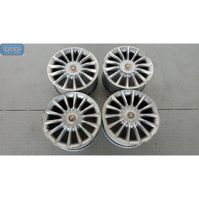 ALFA ROMEO KIT 4 CERCHI IN LEGA ALFA ROMEO Mito 2013> usato