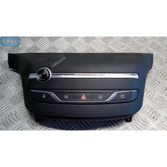 CAR RADIO PEUGEOT 308 2014>2017 used