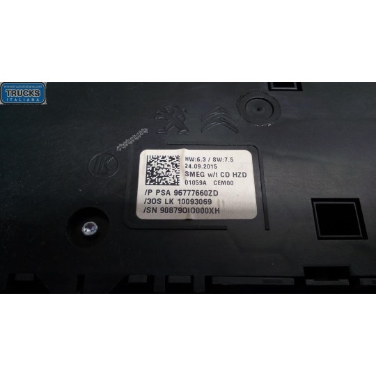 CAR RADIO PEUGEOT 308 2014>2017 used