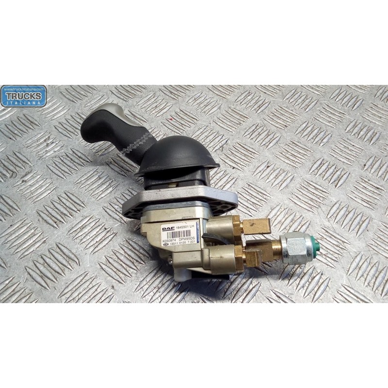 DAF EMERGENCY LEVER  DAF XF106 used