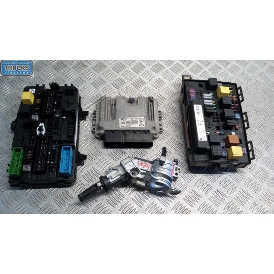 CENTRALINA MOTORE OPEL Astra H 2004>2007 usato